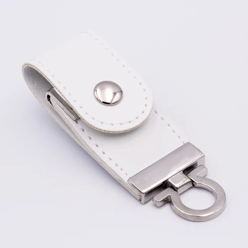 Biały pendrive skórzany z logo – eko-skóra, metal, premium