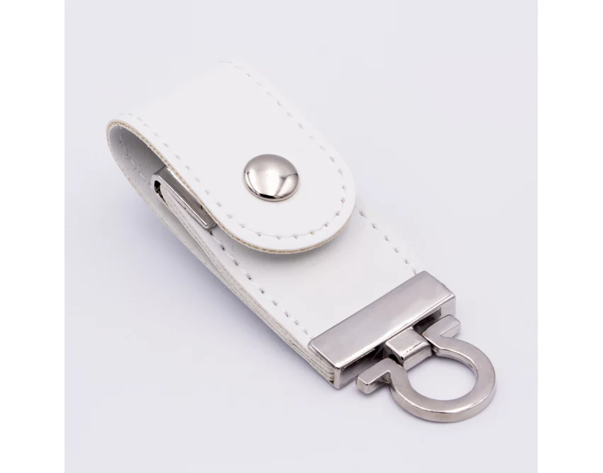 Biały pendrive skórzany z logo – eko-skóra, metal, premium