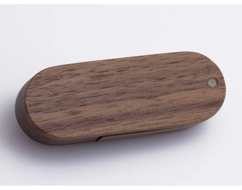 pendrive drewniany