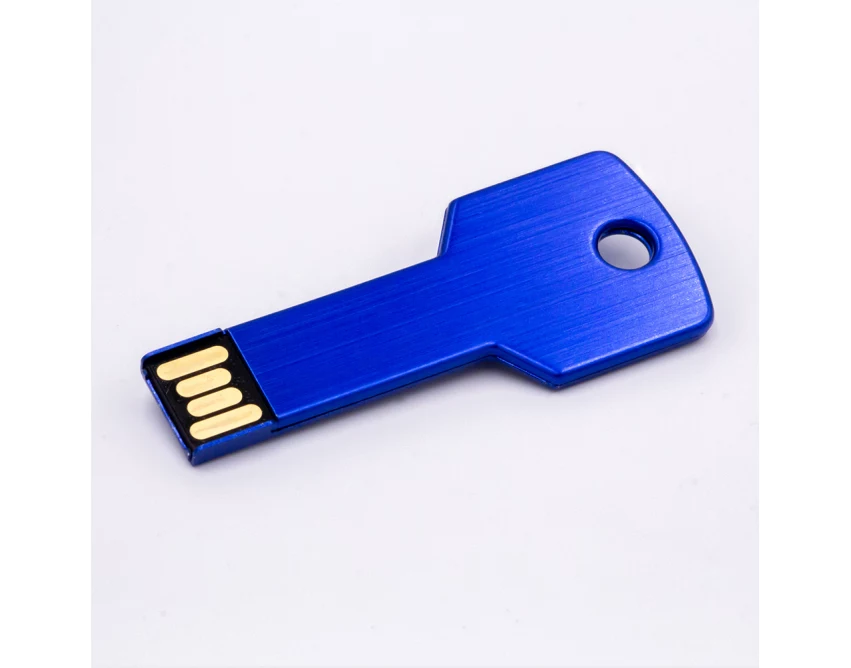 niebieski pendrive w kształcie klucza