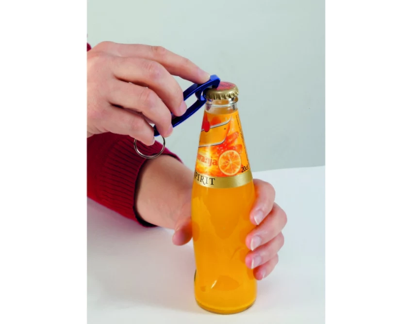 Granatowy aluminiowy brelok z otwieraczem i logo firmy