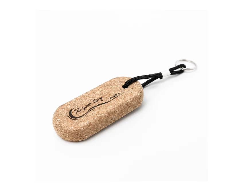 Beżowy brelok korkowy Plivat z grawerem i logo