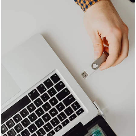 Jaki pendrive z szybkim zapisem?