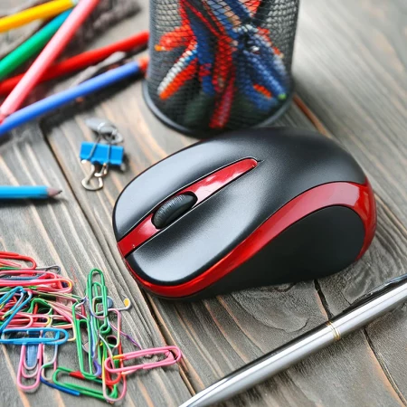 Narzędzia lojalnościowe w biznesie: Jakie gadżety reklamowe najbardziej cenią klienci?