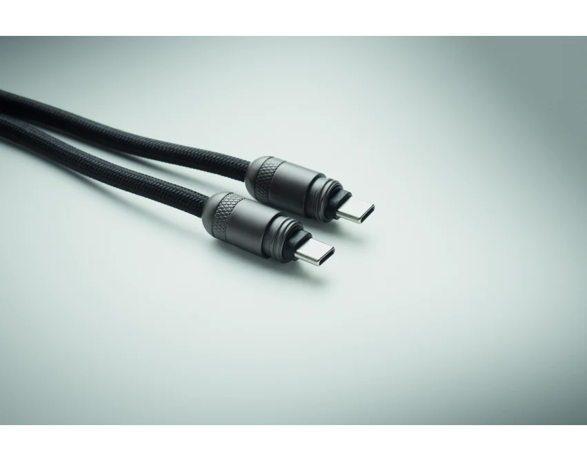 Czarna smycz RPET z kablem USB-C 60W i logo firmy