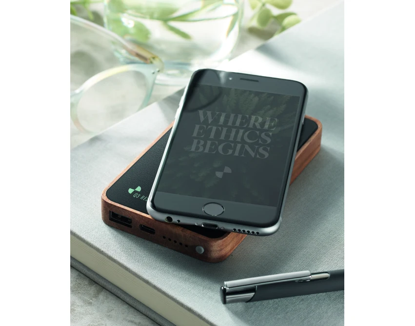 Powerbank eko 4000 mAh drewno akacjowe Qi 15 W USB-C Czarny