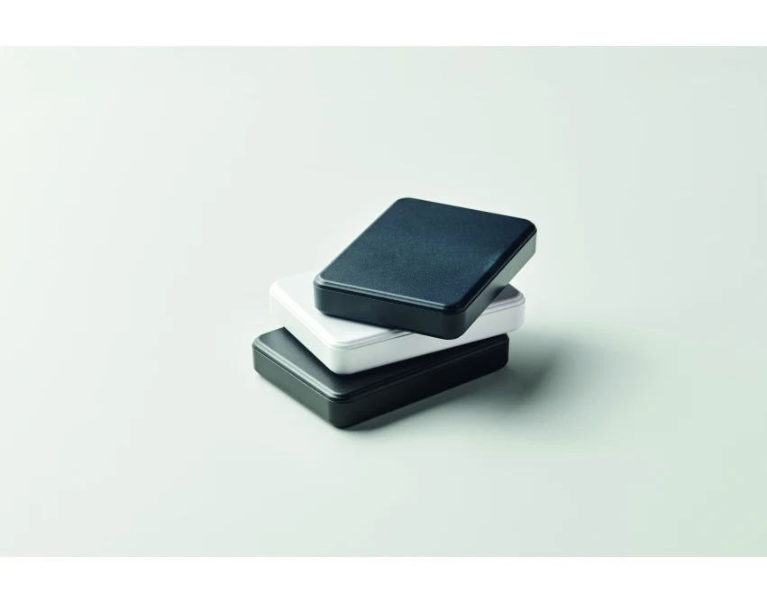 Granatowy power bank 5000 mAh z logo PD 20W, recykling ABS