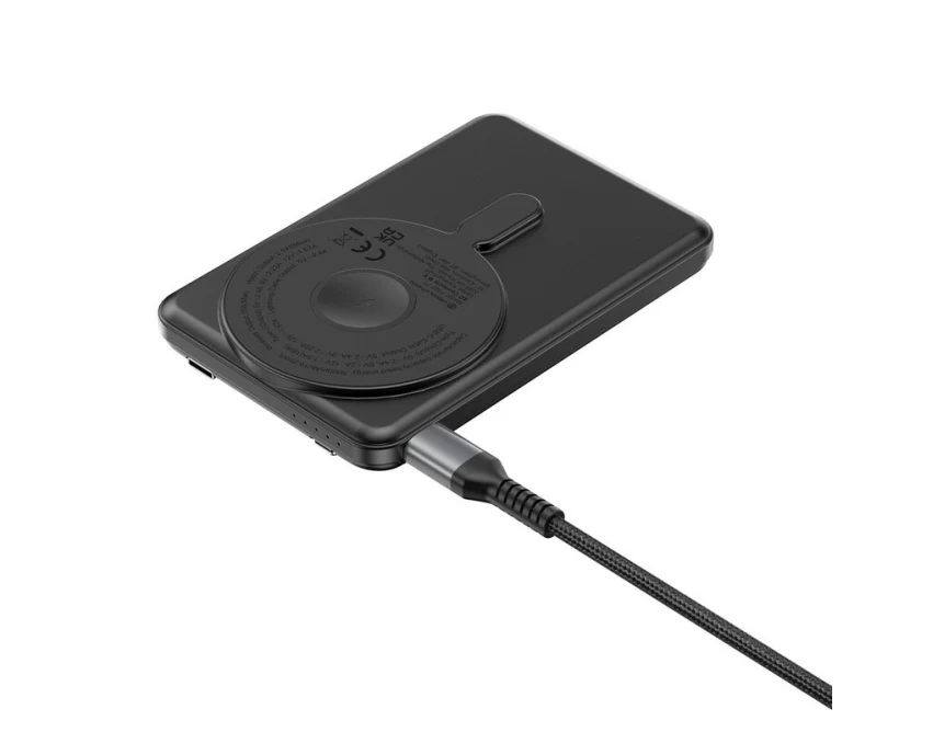 Czarny powerbank MagSafe 5000 mAh Urban Vitamin z logo