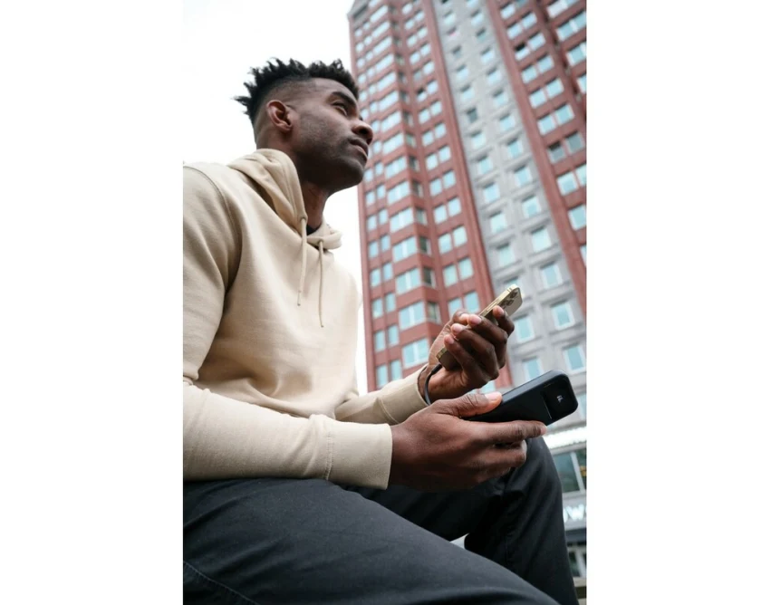 Czarny power bank 10000 mAh RABS z USB-C i Lightning