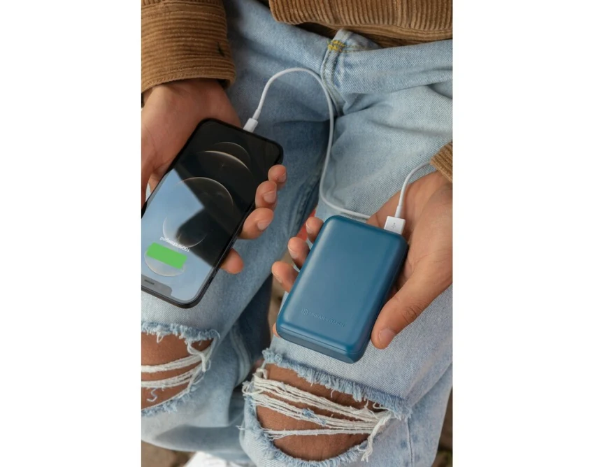 Niebieski power bank reklamowy 10000 mAh Urban Vitamin