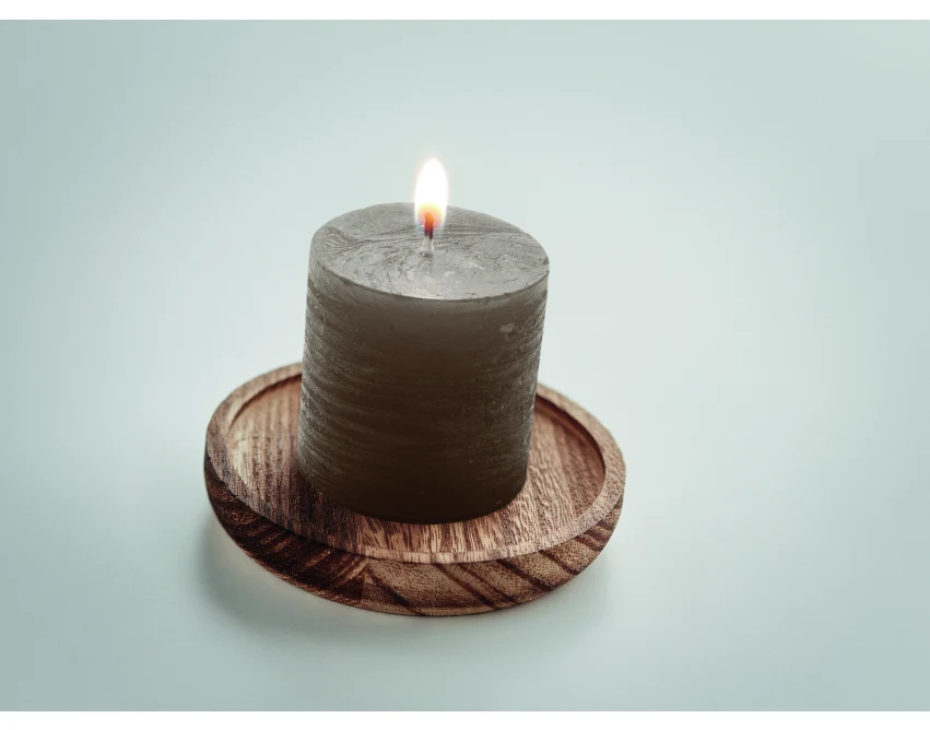 Szara świeca waniliowa z logo na drewnianej podstawce 12h