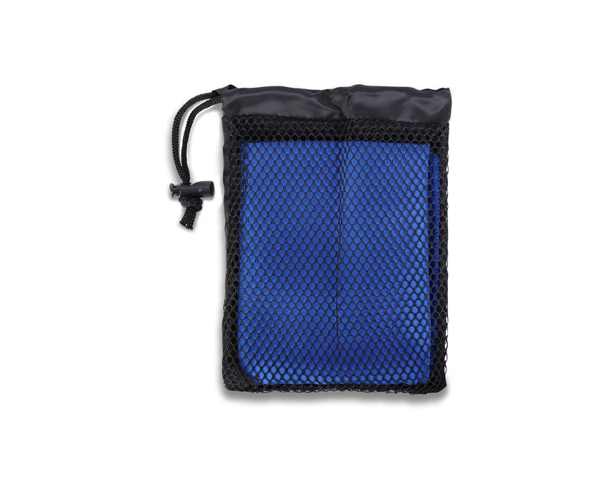 Ręcznik sportowy Frisky niebieski z etui i nadrukiem logo
