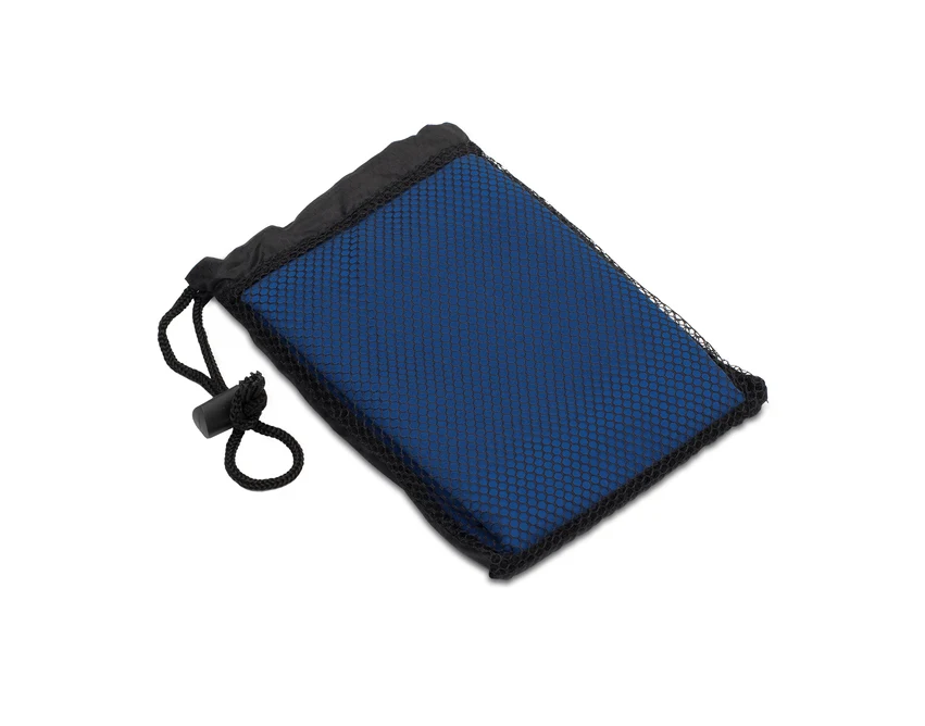 Ręcznik sportowy Frisky niebieski z etui i nadrukiem logo