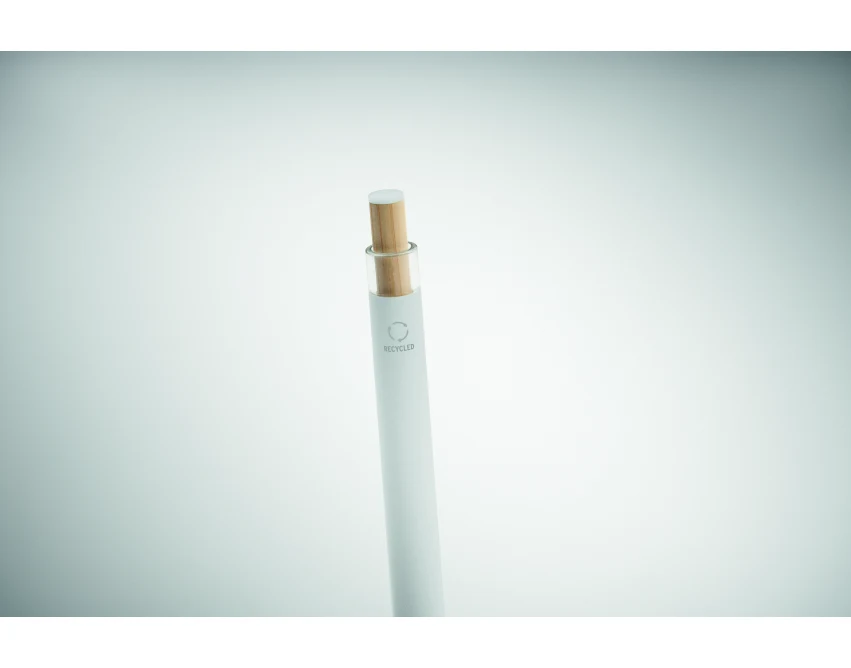 Biały długopis metalowy z recyklingu z bambusowym przyciskiem