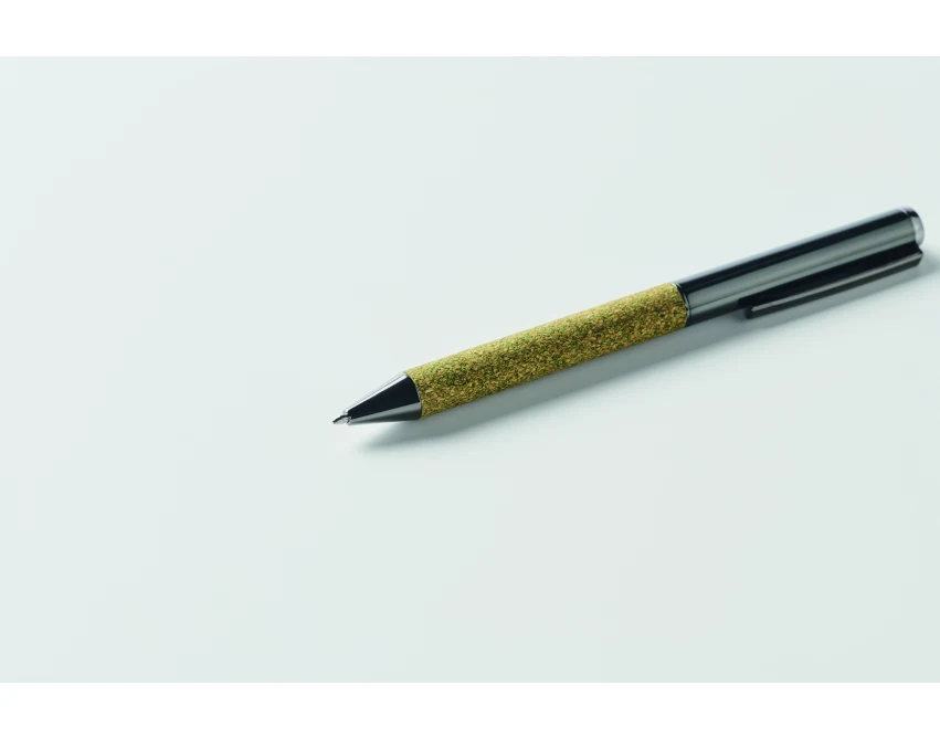 Chippewa – zielony metalowy długopis eco z logo w etui