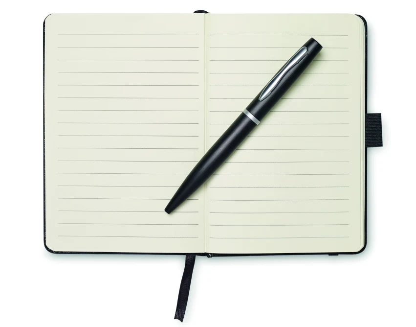 Czarny notes A6 z metalowym długopisem i twardą okładką PU