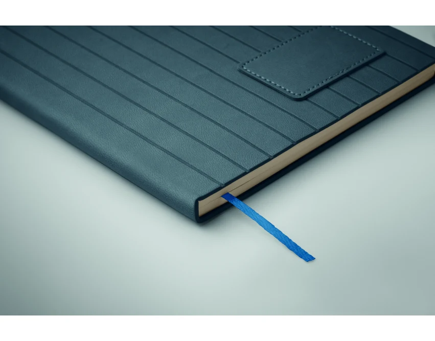 Notatnik A5 niebieski z recyklingu, prążkowana okładka, logo