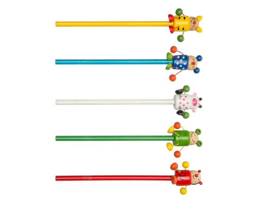 Ołówek z drewnianą figurką zwierzątka i logo firmy