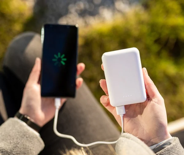 mocny reklamowy powerbank 10000 mAh do kolorowego nadruku