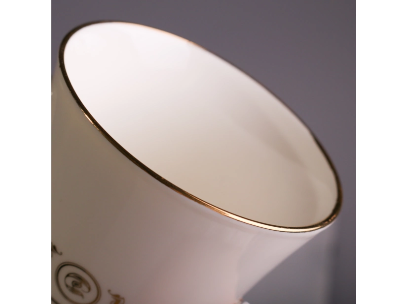 Kubek ceramiczny bialy