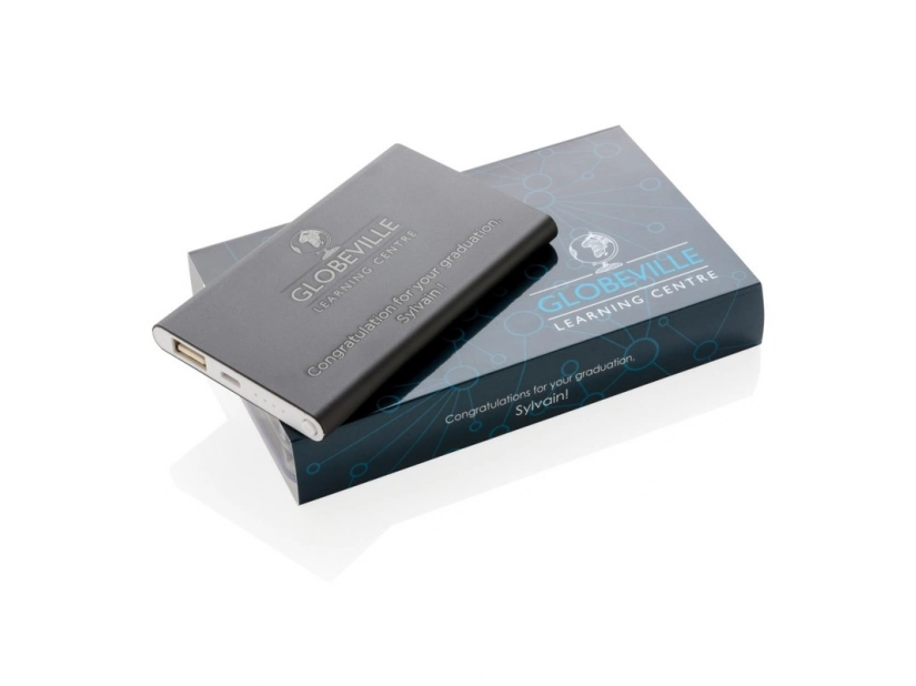 Czarny metalowy powerbank 4000 mAh z grawerem logo