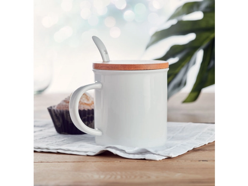 Porcelanowy kubek z łyżeczką Kenya