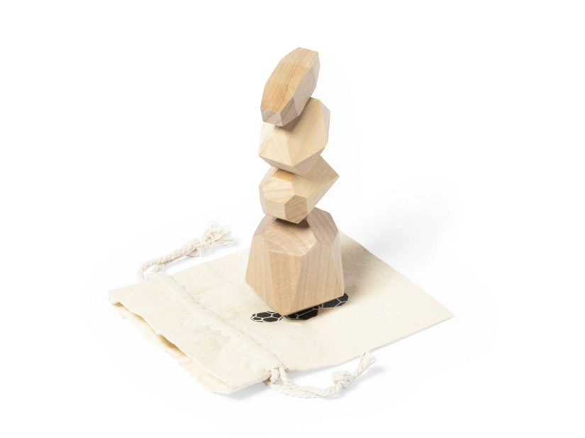 Drewniana gra zręcznościowa