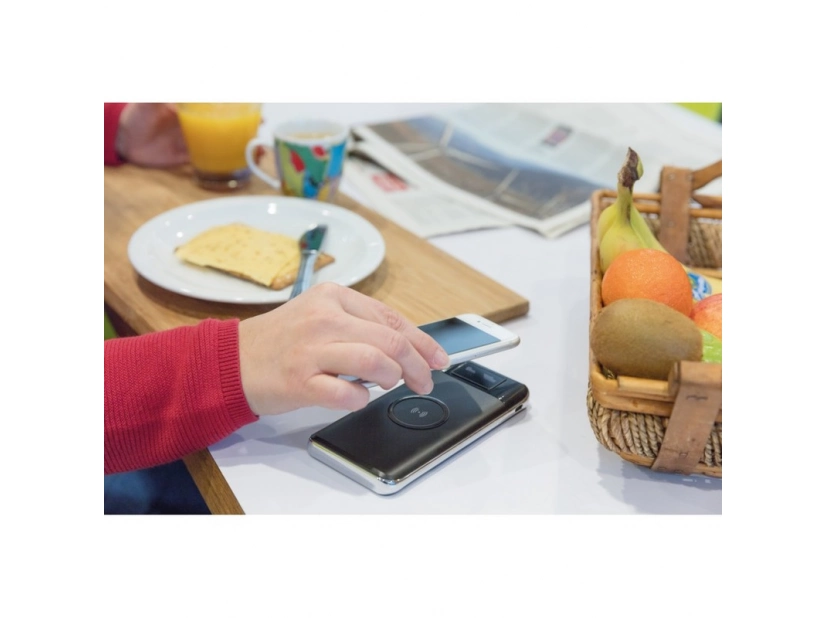 Bezprzewodowy power bank 10000 mAh do nadruku logo z cyfrowym indykatorem