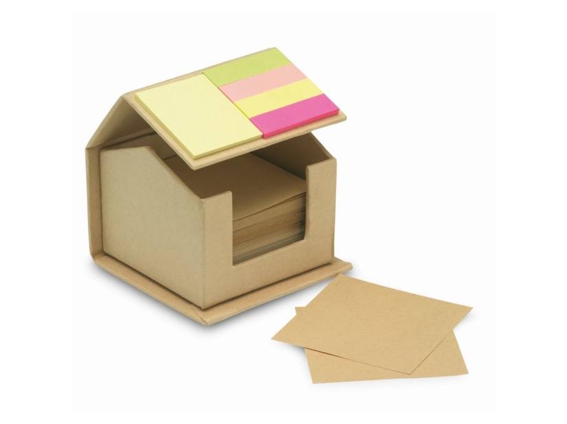 Karteczki z recyklingu w pudełku w kształcie domku