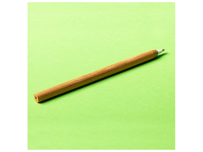 Długopis bambusowy z białą końcówką i logo firmy