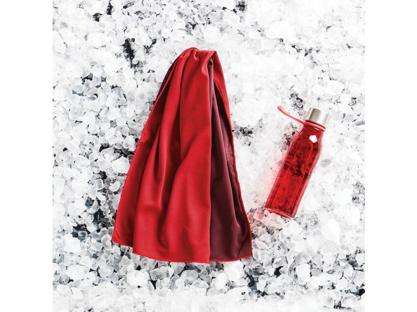 Czerwona Butelka z Tritanu 600 ml