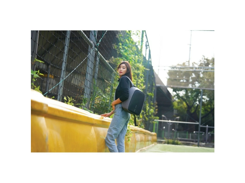 Plecak antykradzieżowy Bobby Hero Small, szary