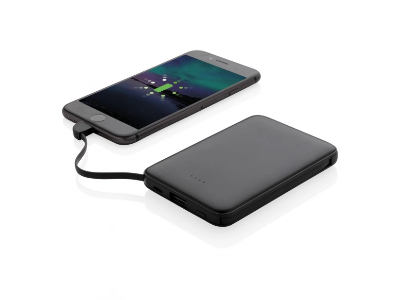 Czarny power bank 5000 mAh, z zintegrowanym kablem 3 w 1
