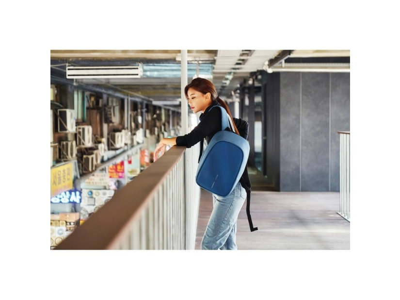 Plecak antykradzieżowy Bobby Hero Small, niebieski