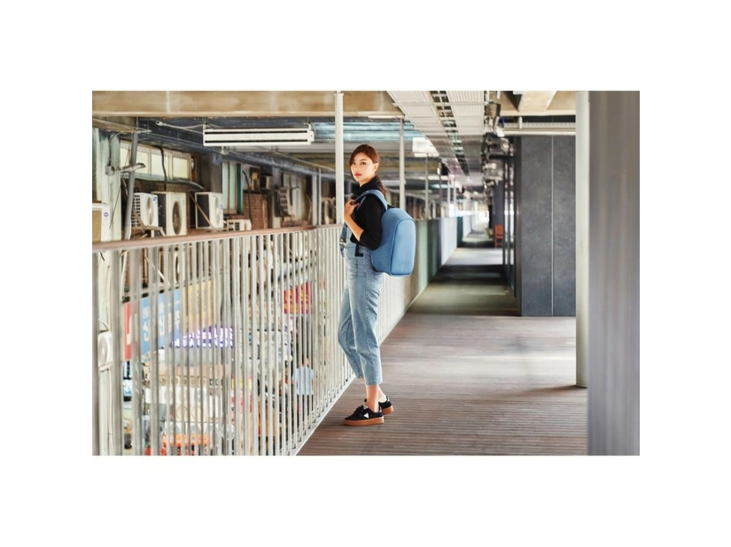 Plecak antykradzieżowy Bobby Hero Small, niebieski