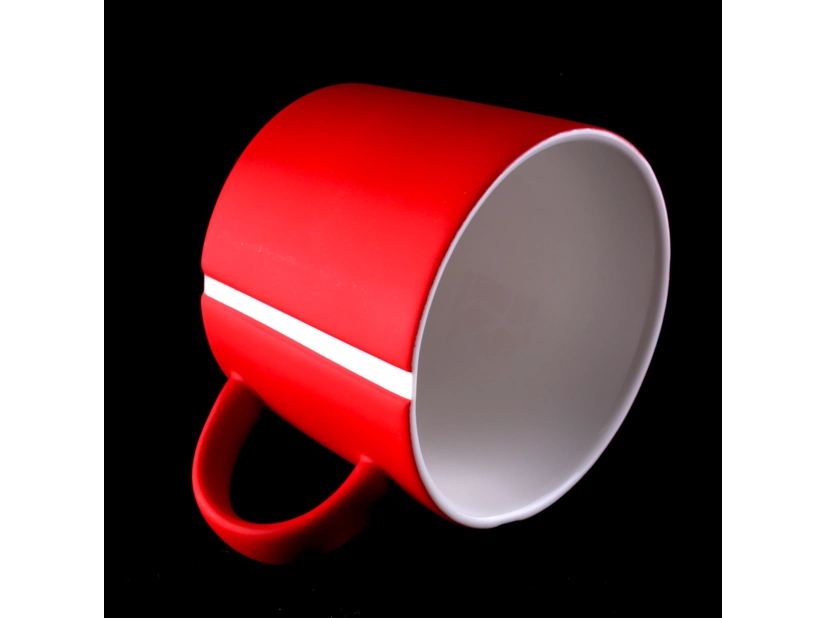 czerwony kubek reklamowy