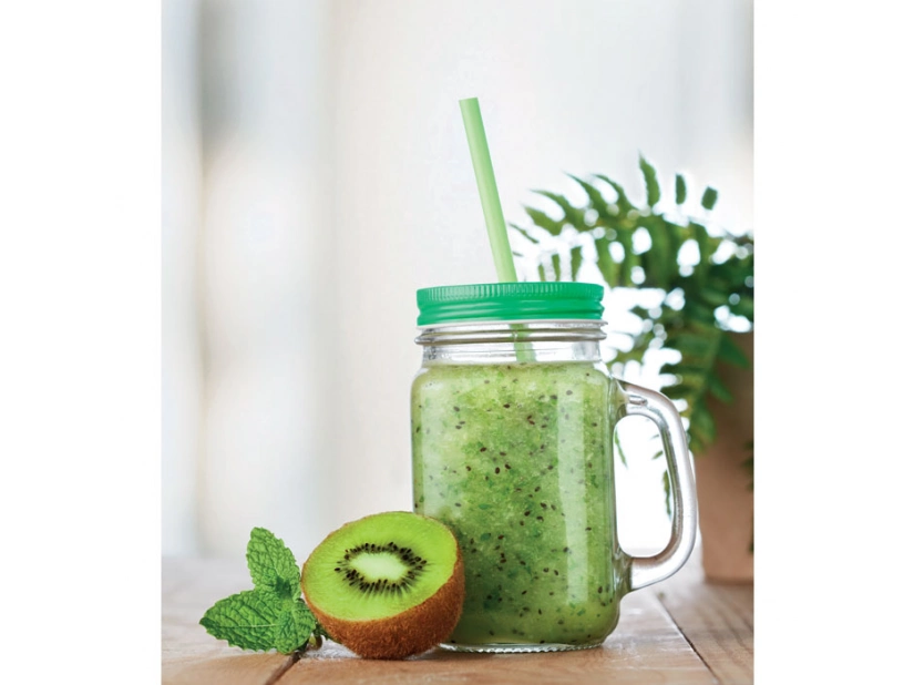 Szklany kubek przypominający słoik, zielony kolor