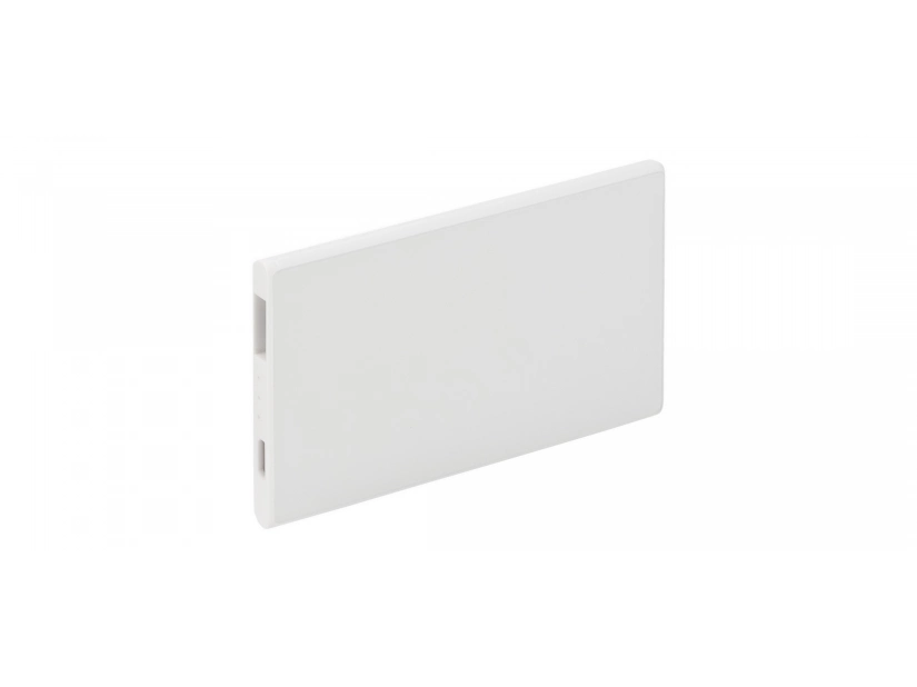 Plastikowy, smukły power bank - biały