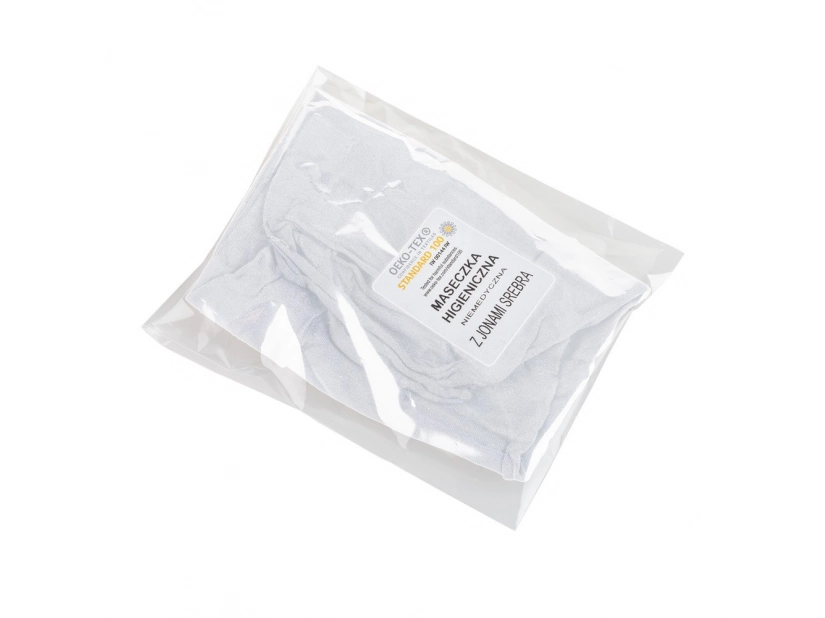Maseczka wielokrotnego użytku z miejscem na filtr i jonami srebra