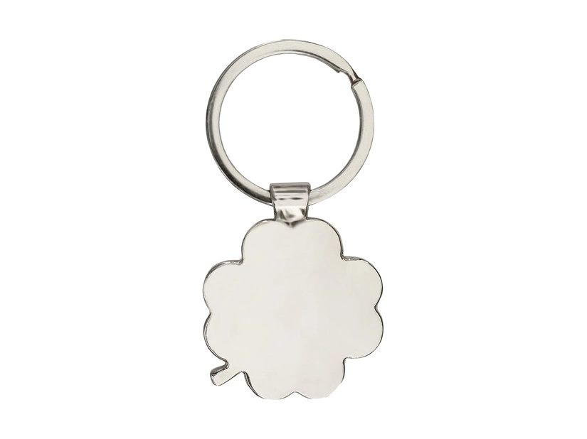 na Brelok Koniczynka grawer można umieścić również z tyłu