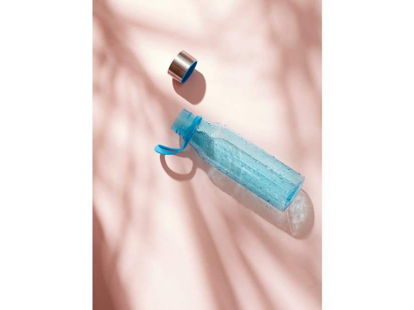 Niebieska butelka z Tritanu 600 ml