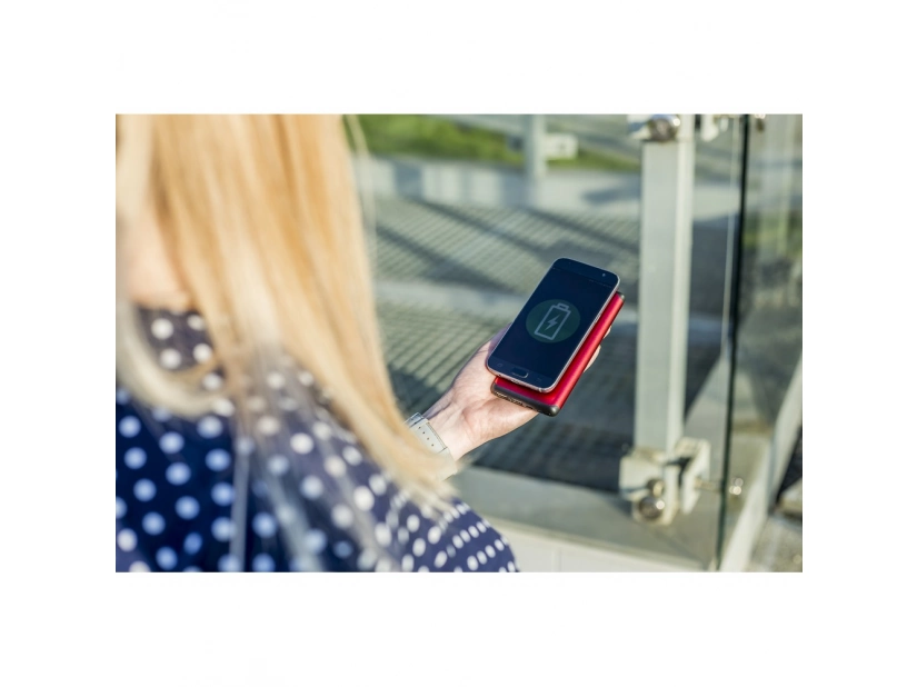 Powerbank grafitowy @ 10 000 mAh z logo i przyssawkami