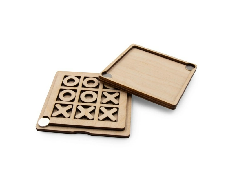 Gra kółko i krzyżyk w pudełku na magnesie