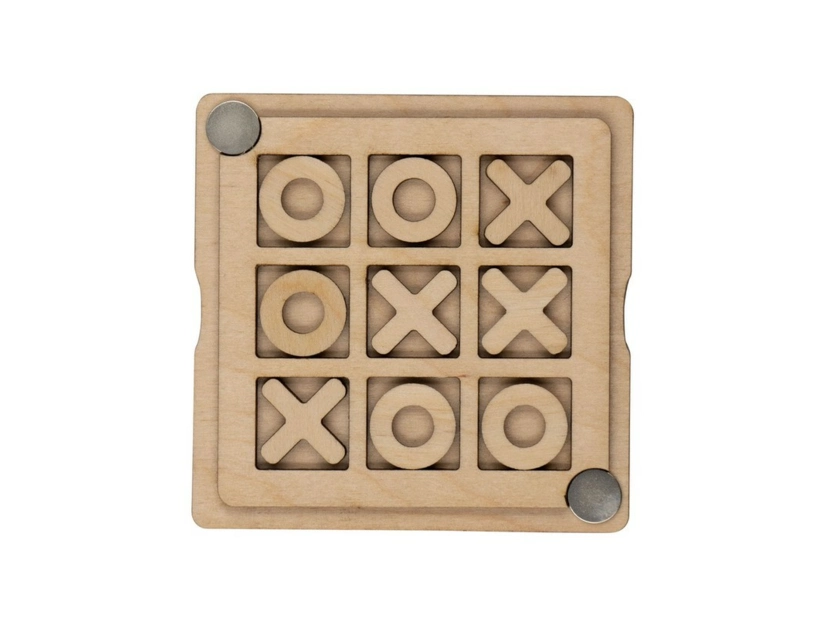 Gra kółko i krzyżyk w pudełku na magnesie