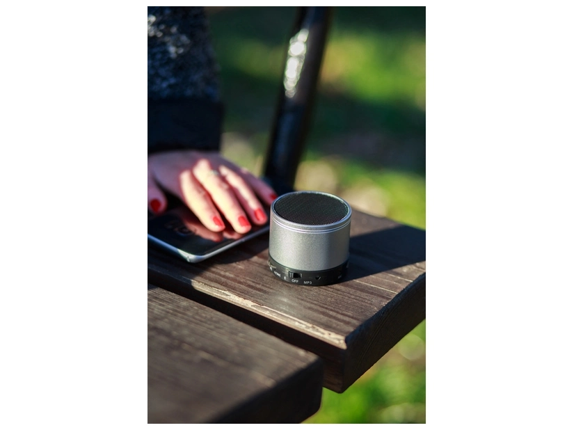 Srebrny głośnik reklamowy Partybeat z radiem FM, nadruk logo firmy