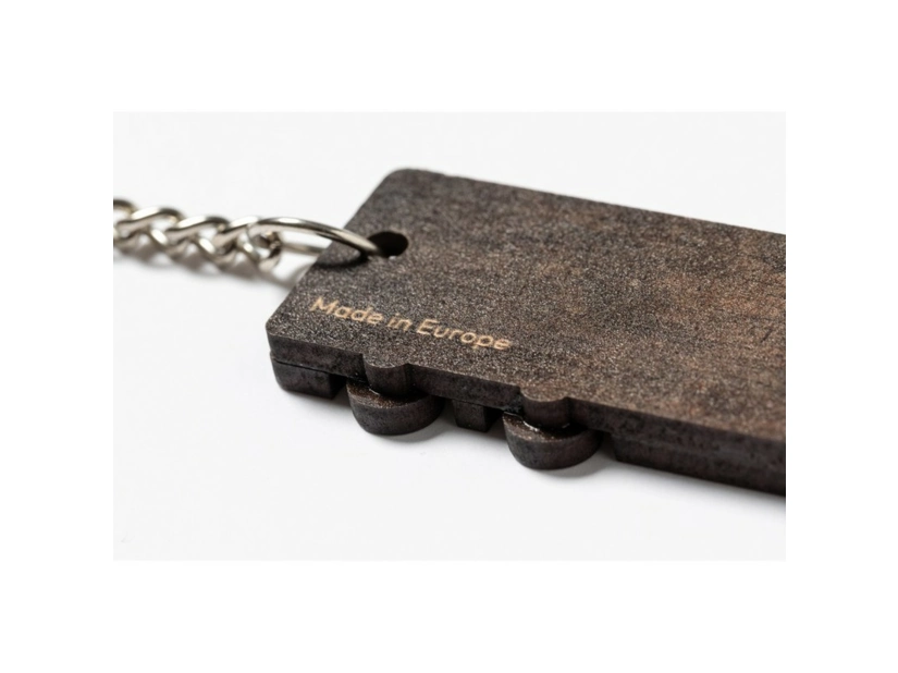 Brelok Ciężarówka z Drewna