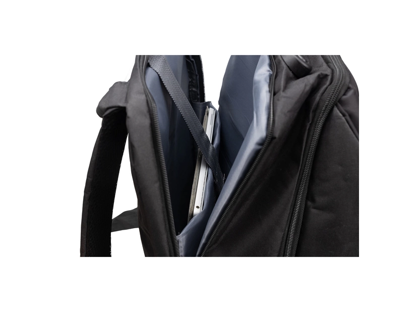 Plecak na laptop 15" z kablem USB, czarny