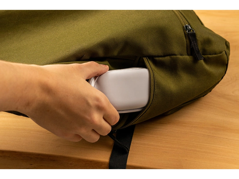 Zestaw ładowarka samochodowa i wtyczka ładująca USB i USB typu C